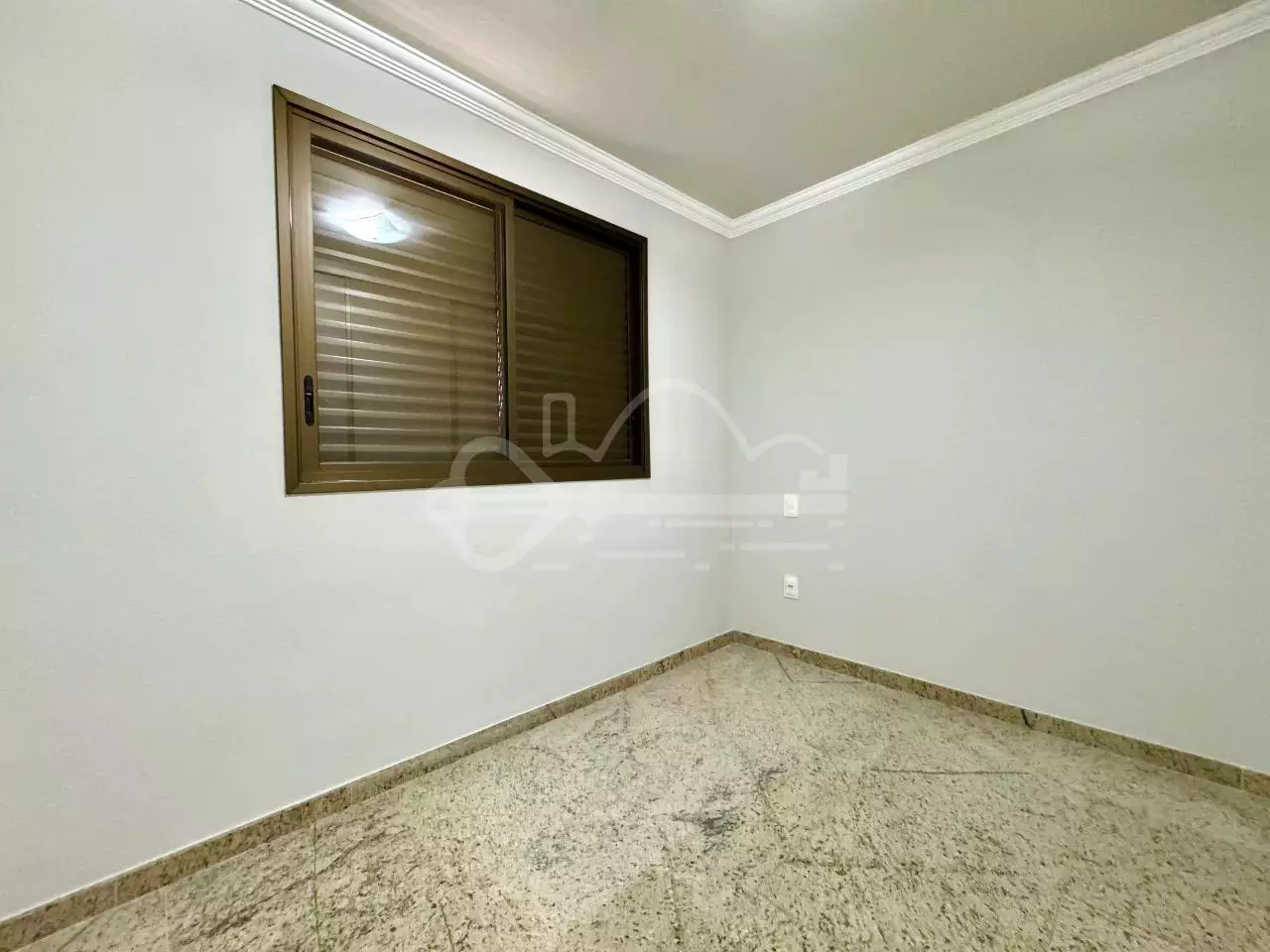 Quarto com acabamento
